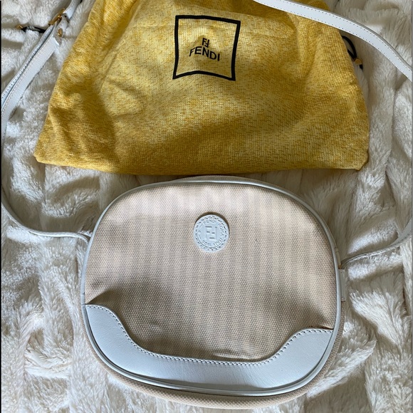 Fendi Handbags - Vintage Fendi crossbody bag